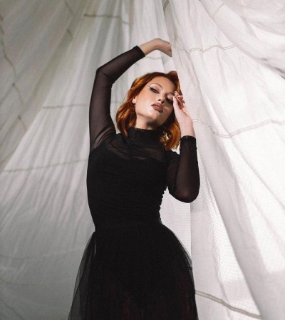 Элла, Г. Данилов